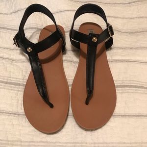 Steve Madden Women’s Black Thong Sandals